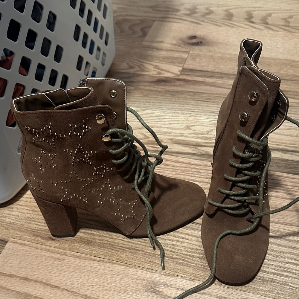 Elegant Brown Lace-Up Boots with Stud Accents